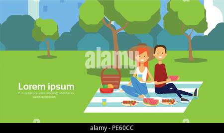 Il parco della città giovane seduto picnic a mangiare sul prato verde uomo donna alberi cityscape sfondo spazio copia piana orizzontale Illustrazione Vettoriale