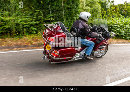 Honda Goldwing proprietari prendete la strada nel Derbyshire Peak District. 2018 Trento WingDing, Matlock, Derbyshire. Foto Stock