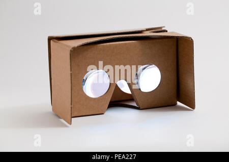 Google VR di cartone (realtà virtuale) viewer - USA Foto Stock