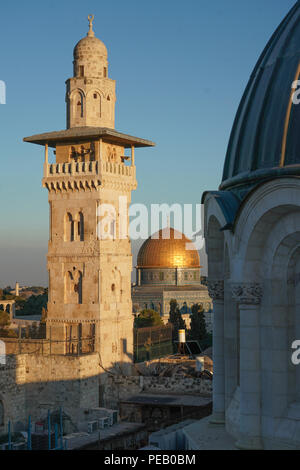 Una vista della Cupola della roccia nella Città Vecchia di Gerusalemme. Da una serie di foto di viaggio presi in Gerusalemme e nelle aree vicine. Data foto: Lunedì, J Foto Stock