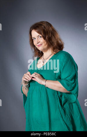 Edinburgh, Regno Unito. 13 Agosto, 2018. Ruth Jones, televisione gallese attrice, scrittore e sceneggiatore. Co-starred in e co-scritto la premiata commedia britannica Gavin & Stacey. Nella foto al Edinburgh International Book Festival. Edimburgo, Scozia. Foto di Gary Doak / Alamy Live News Foto Stock