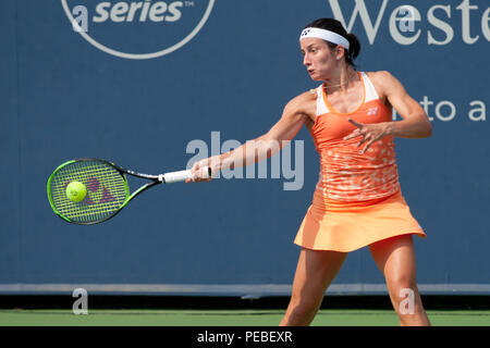 Cincinnati, OH, Stati Uniti d'America. 14 Ago, 2018. Occidentale e Meridionale Tennis aperto, Cincinnati, OH - Agosto 14, 2018 - Anastasija Sevastova in azione contro Camila Giorgi nella parte occidentale e meridionale del torneo di tennis svoltosi a Cincinnati. - Foto di Wally nellâ/ZUMA Premere Credito: Wally nellâ/ZUMA filo/Alamy Live News Foto Stock