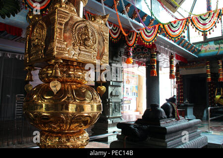 Il Tempio Sri Senpaga Vinayagar in Singapore. Foto Stock