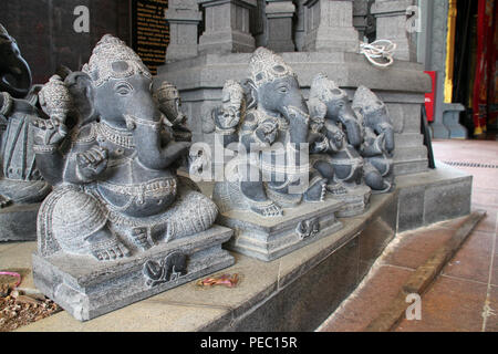 Il Tempio Sri Senpaga Vinayagar in Singapore. Foto Stock