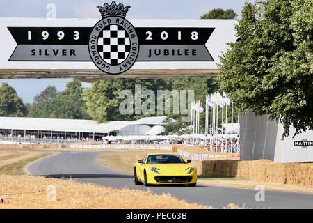 La Supercars prendere sul hillclimb a Goodwood Festival della Velocità il giorno 1 con: Ferrari 812 Superfast dove: Londra, Regno Unito quando: 12 lug 2018 Credit: Michael Wright/WENN.com Foto Stock