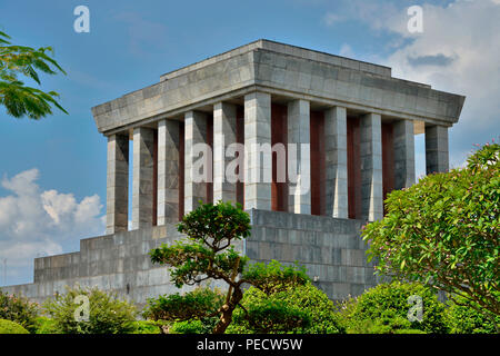 Mausoleo di Ho Chi Minh, Ba-Dinh-Platz, Hanoi, Vietnam Foto Stock