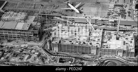 Aeroporto di Manchester foto aerea su un terminale nuovo progetto di costruzione Foto Stock