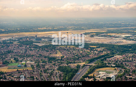 Aeroporto di Manchester foto aerea su un terminale nuovo progetto di costruzione Foto Stock