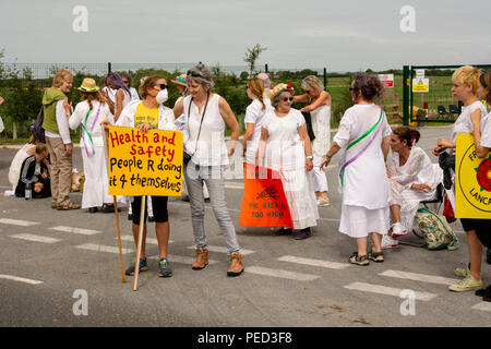 Anti-fracking proteste contro Cuadrilla a poco Plumpton, Blackpool. Foto Stock