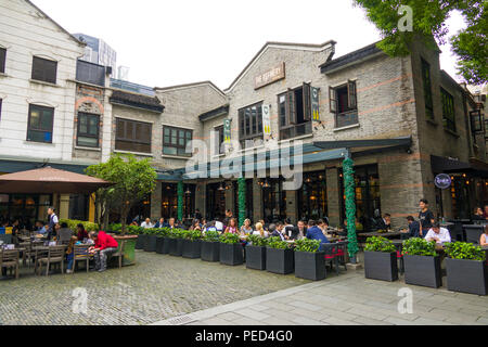 Concessione francese mangiare e fare shopping area di Shanghai Cina Asia Foto Stock