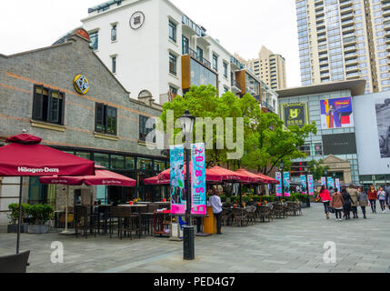 Concessione francese mangiare e fare shopping area di Shanghai Cina Asia Foto Stock