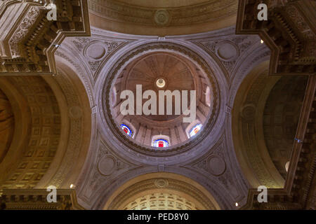 Pantheon Nazionale degli eroi e Oratorio della Vergine Nostra Signora Santa Maria di La Asuncion. Dettaglio del tetto e la cupola all'interno dell'edificio Foto Stock