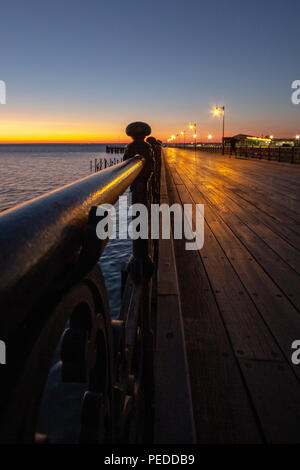 Ryde Pier al tramonto Isola di Wight Foto Stock