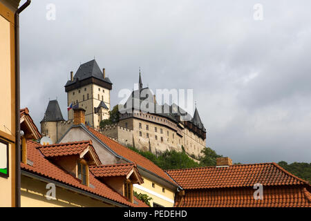 Karlstejn castello medievale. Bohemia Repubblica Ceca Foto Stock