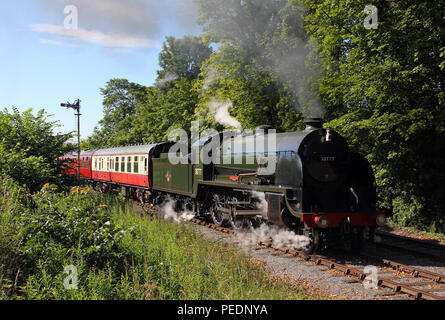 30777 partono da Bedale sul Wensleydale railway su 3.7.11 Foto Stock