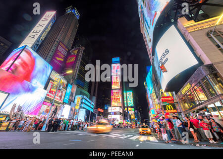 Times Square di notte. Foto Stock