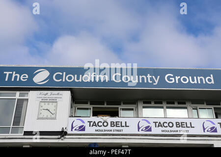 Vista generale del recentemente rinominato pavilion durante Essex CCC vs Durham MCCU, inglese MCC Università Match Cricket al Cloudfm County Ground on Foto Stock