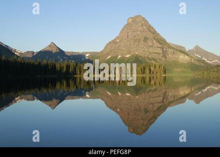 Two Medicine Lake, il Parco Nazionale di Glacier, Montana, USA Foto Stock