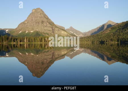 Two Medicine Lake, il Parco Nazionale di Glacier, Montana, USA Foto Stock