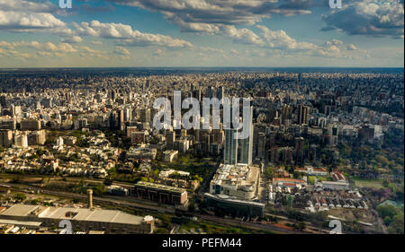 Foto scattata in Argentina Buenos Aires, Agosto 2017: Skyline Antenna Panorama Buenos Aires Argentina Foto Stock