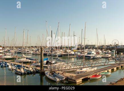 Il porto di Royan nella Francia occidentale Foto Stock