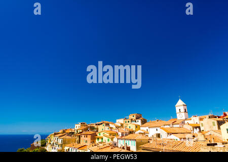 Vista di Capoliveri, un comune sull'isola d'Elba, Italia Foto Stock