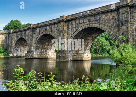 La Lune valley acquedotto, che porta il Lancaster canal oltre Foto Stock