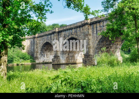 La Lune valley acquedotto, che porta il Lancaster canal oltre Foto Stock