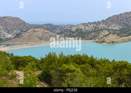 Serbatoio Dagdere si trova a 8 km a ovest della città di Lapithos (Lapta) nella Repubblica Turca di Cipro del Nord Foto Stock