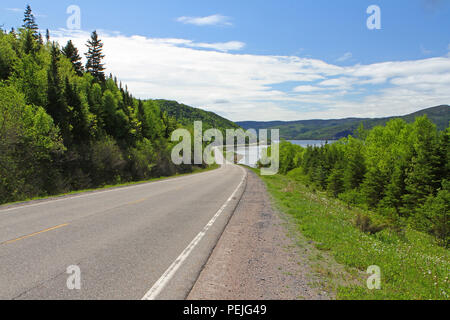 #430 lungo la Bonne Bay. È una baia sul lato occidentale di Terranova, del Canada e fa parte del Parco Nazionale Gros Morne. Foto Stock