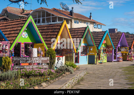 Vedute dell'artigianato capanne in Canela Foto Stock