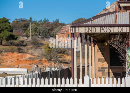 Il Vittoriano stile Regency post office in collina fine del Nuovo Galles del Sud, Australia è stato costruito in 1880 Foto Stock