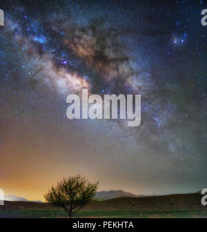 Via lattea sulla pianura, Kerman provincia ,l'Iran. Foto Stock