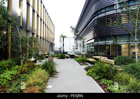 Nuovi stili architettonici moderni presso la Oxford University Campus in loco presso il Churchill Hospital, Oxford Foto Stock