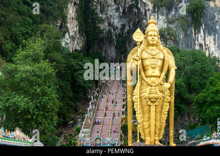 Statua del dio indù Muragan a Grotte Batu, Kuala Lumpur, Malesia Foto Stock