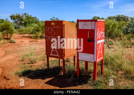 Scatole di posta dell'Outback australiano Foto Stock