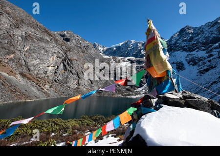 Escursionismo a 5 colori, lago Wusehai, Wu Se hai, Kangding, Kanding, Dartsedo, Darzêdo, Dardo, Garzê, quartiere tibetano, Sichuan, in Cina Foto Stock