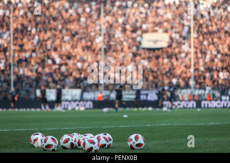 Salonicco, Grecia - 8 Agosto 2018: palloni da calcio sul campo prima della UEFA Champions League terzo turno di qualificazione , tra PAOK vs FC Spartak Mos Foto Stock