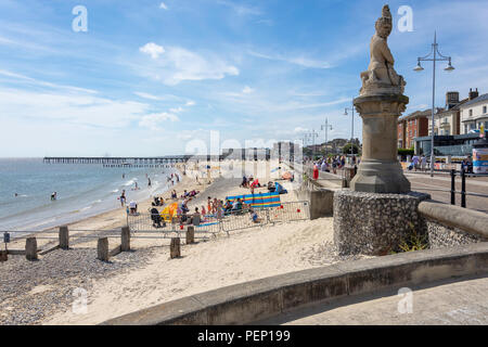 Lowestoft Beach e Pier, Lowestoft, Suffolk, Inghilterra, Regno Unito Foto Stock