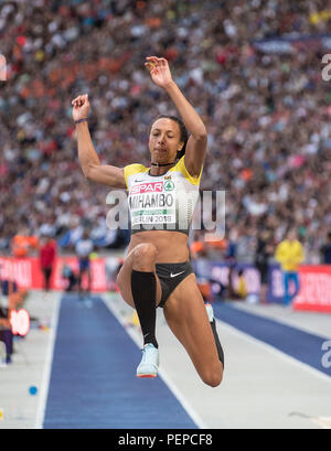 Berlino, Deutschland. 11 Ago, 2018. Vincitore Malaika MIHAMBO, in Germania, in primo luogo, l'azione. Finale di salto in lungo delle donne su 11.08.2018 Campionato Europeo di Atletica 2018 a Berlino/Germania Da 06.08. - 12.08.2018. | Utilizzo di credito in tutto il mondo: dpa/Alamy Live News Foto Stock