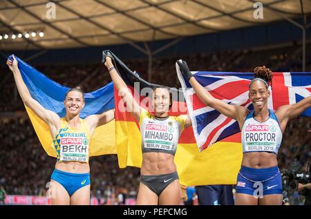 Da sinistra a destra Maryna BEKH (UKR/2° posto), vincitore Malaika MIHAMBO, in Germania, in primo luogo, Shara PROCTOR (GBR/3° posto). Finale di salto in lungo delle donne su 11.08.2018 Campionato Europeo di Atletica 2018 a Berlino/Germania Da 06.08. - 12.08.2018. | Utilizzo di tutto il mondo Foto Stock