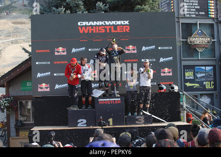 2018 pro uomini e donne pro del vincitore del podio, Crankworx Fox Air DH concorrenza in Whistler, BC, Canada. Agosto 15, 2018. Foto Stock