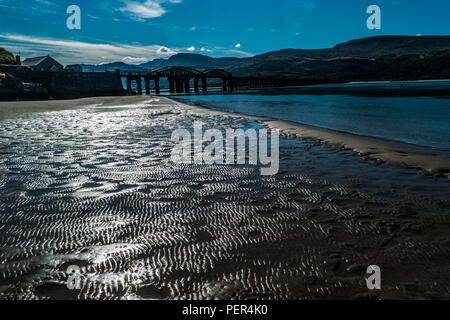 Blaenau Ffestiniog Rail bridge e il Mawddach Estuary Foto Stock