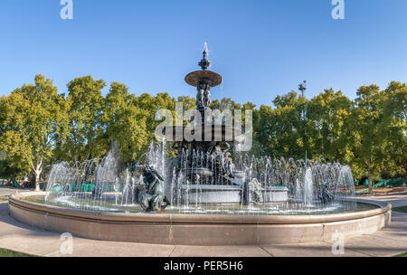 Fontana dei continenti (Fuente de Los Continentes) a San Martin generale Park - Mendoza, Argentina Foto Stock