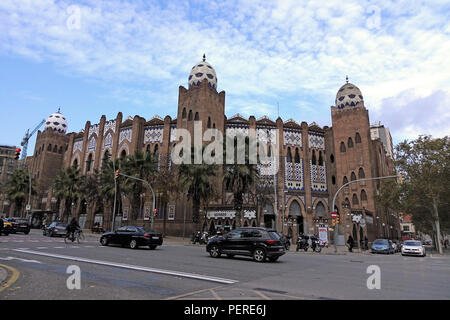 Il Plaza Monumental de Barcelona conosciuto anche come La Monumental era una corrida l'ultima arena dei tori per chiudere in Catalogna Foto Stock