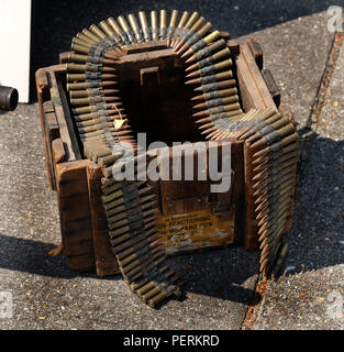 Display del velivolo armi da guerra mondiale due. 0,303, 0,5 e 20 mm di munizioni e di armi. Foto Stock