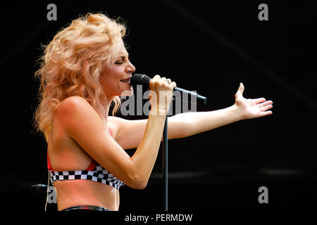 Pixie Lott gioca Brighton Pride, Preston Park sabato 4 agosto 2018 tenutasi a Preston Park, Brighton. Nella foto: Pixie Lott. Foto Stock