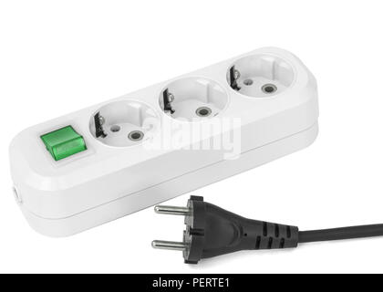 Bianco elettrico splitter con verde di commutazione per la commutazione simultanea di diversi apparecchi elettrici isolati su sfondo bianco Foto Stock