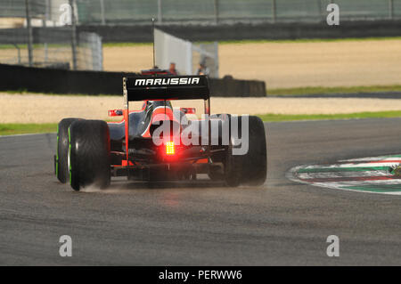 MUGELLO, Italia, Maggio 2012: Charles Pic di Marussia F1 Racing team a team di Formula Uno giorni di test al Mugello Circuit in Italia. Foto Stock