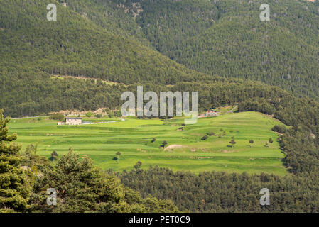 Primavera a Sant Julia de Loria, Andorra Foto Stock